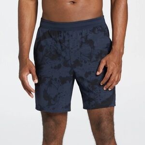 VRST shorts men’s size small in excellent like-new condition​